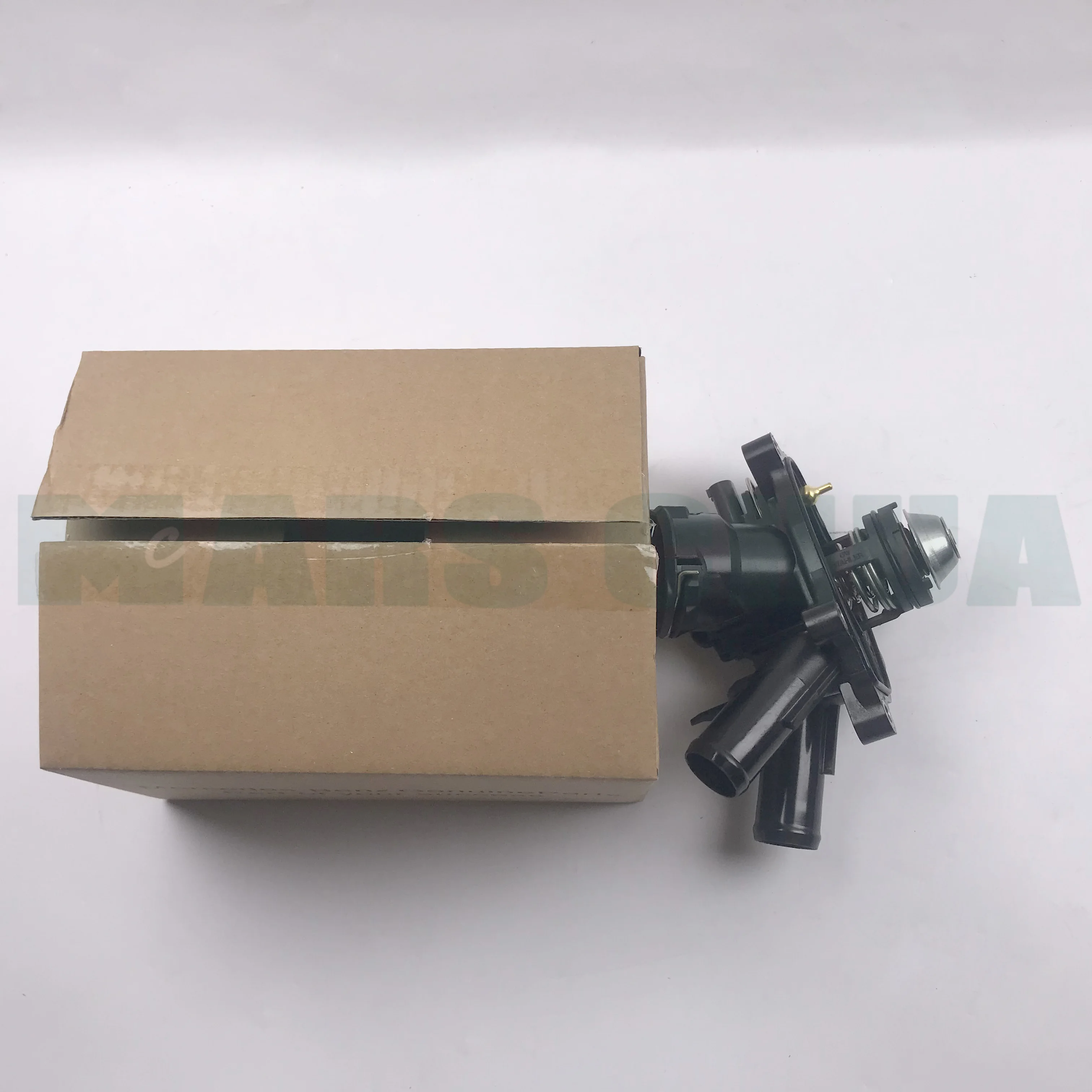 

A2712000315 Корпус термостата двигателя подходит для Mercedes-Benz SLK250 2012-2015 2712000315