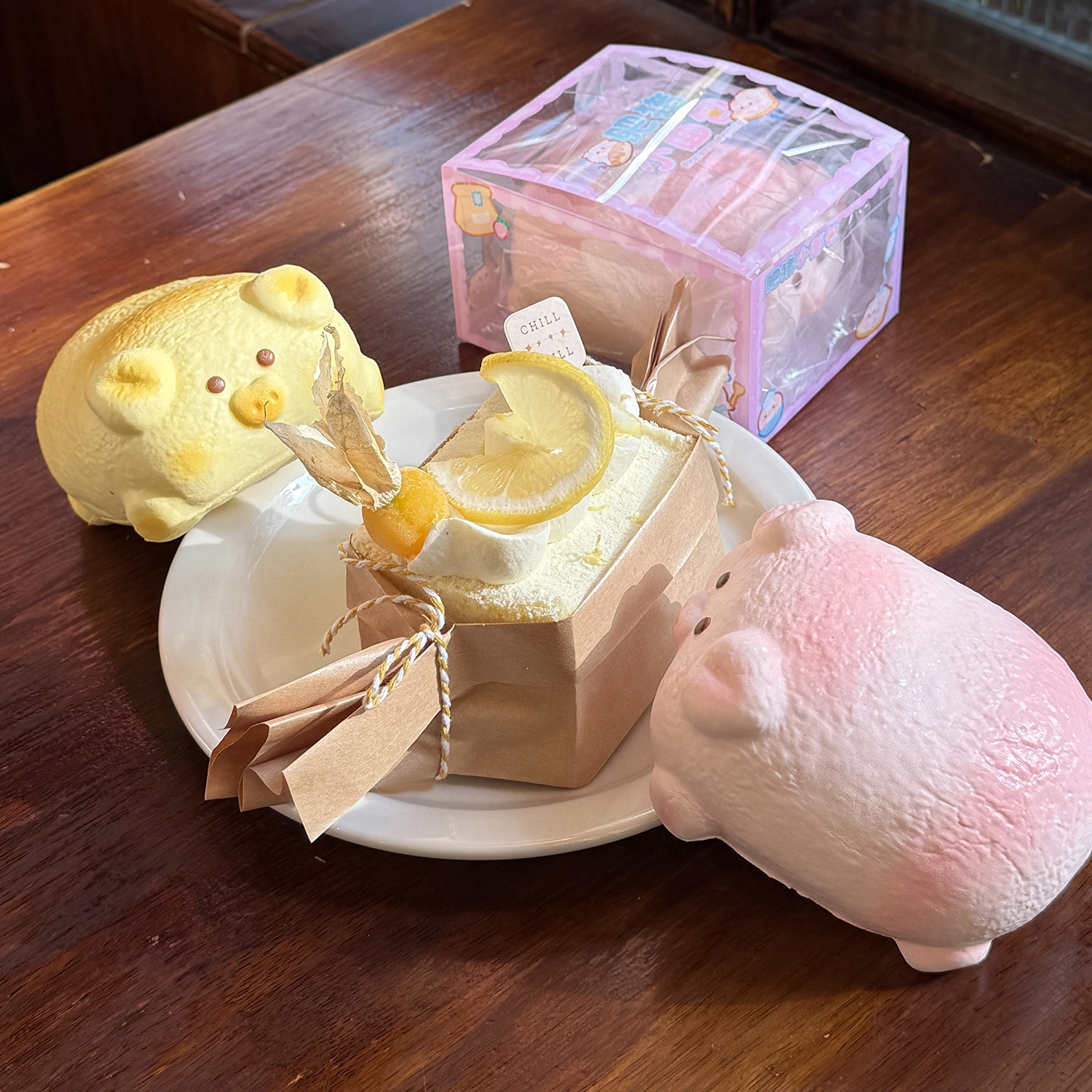 돼지 느린 Squishy 장난감 스트레스 완화를위한 일본 귀여운 스타일 느린 리바운드 장난감 짜기 장난감-슈퍼 부드러운 빵/과일 향기로운 장난감