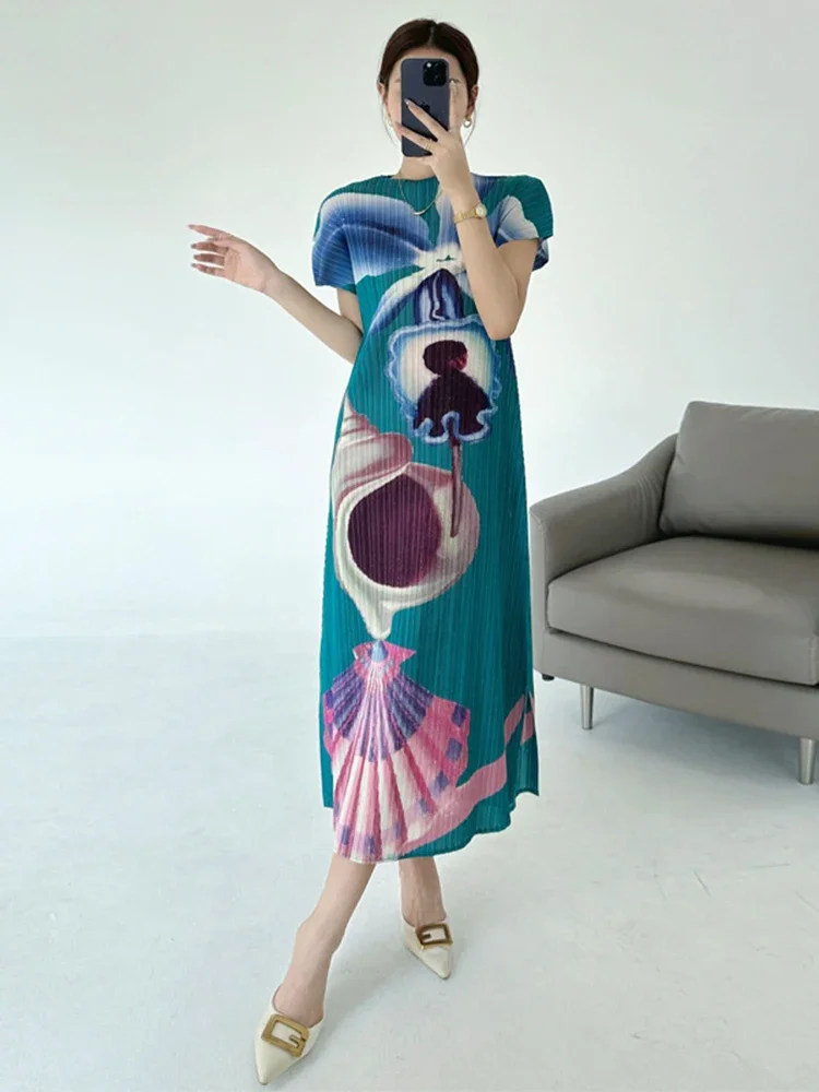 

ALSEY Miyake 2025 Summer New Fashionable New Dresses Elegant Slim Pleated Women's Dress Round Neck Short Sleeve Printed Dress