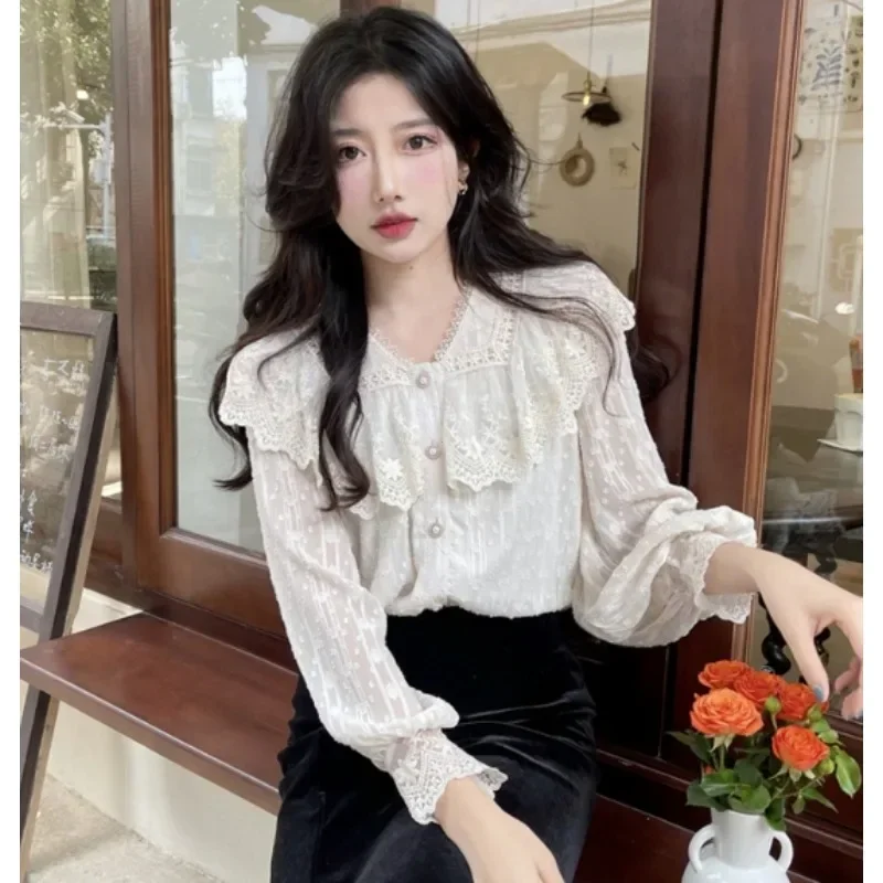 قمصان النساء الفرنسية خمر الدانتيل لوليتا أنيقة طويلة الأكمام انتفض بلوزة عالية الجودة مكتب سيدة موضة جديدة شيك الإناث القمم