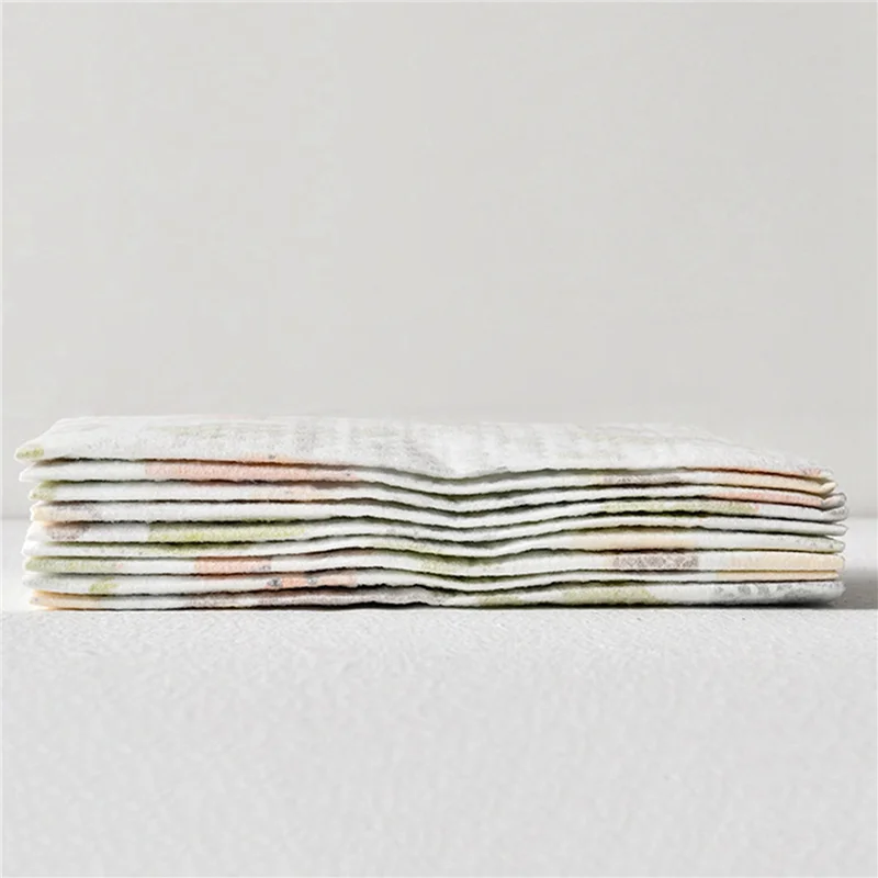 

B05B-80 Pcs Baby Disposable Bibs Non-Woven Fabric Baby Toddler Bibs Feeding Saliva Apron Paper Bibs Portable Bibs
