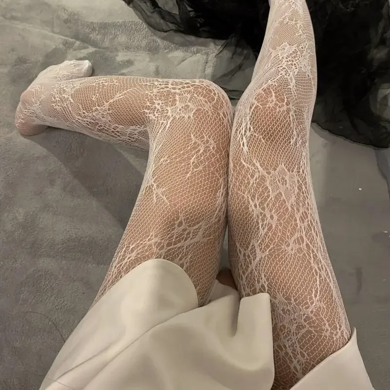 Japanese Lolita Retro Floral Rattan White Hosiery Hot Tights Classic Lolita Hollowed Out Lace Mesh Stockings Bottomed Pantyhose