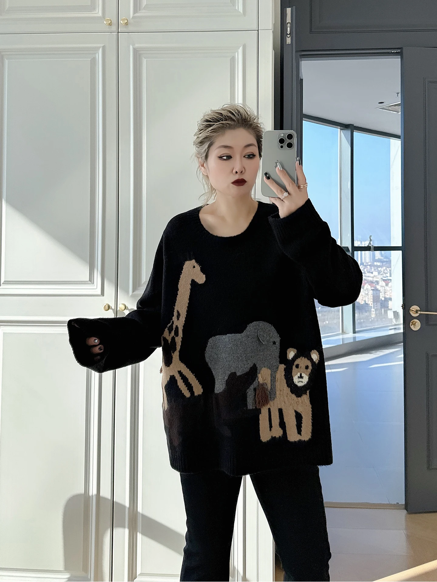 

Теплый вязаный свитер больших размеров для женщин, повседневный, с длинными рукавами, круглым вырезом, свободного кроя, модный, универсальный, стройнящий топ