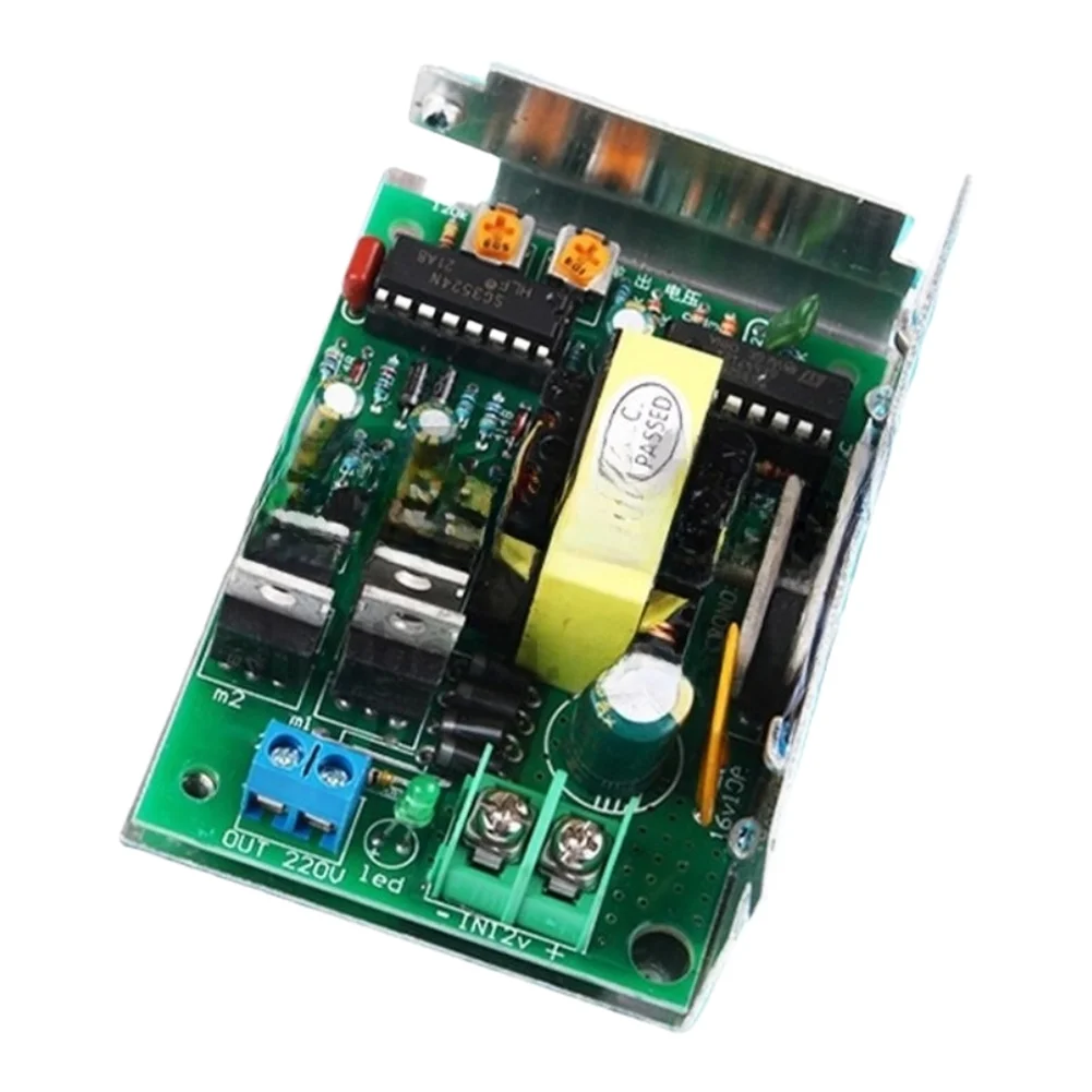 Green 12V To 220V Inverter DC To AC Converter Adjustable 180 230V Output Over 90 Conversion Efficiency Short-circuit Protection