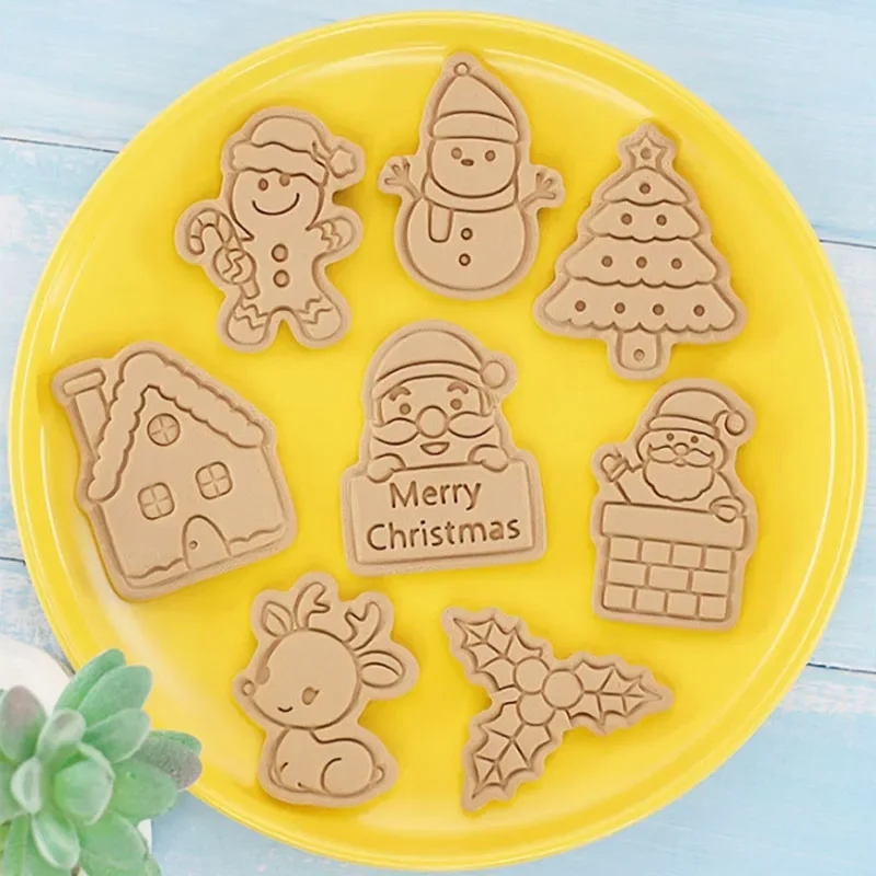 8Pcs Christmas Cookie Cutters Santa Claus Snowflake Cookie Molds Biscuits Embosser Stamp Christmas Baking Accessories Decoration