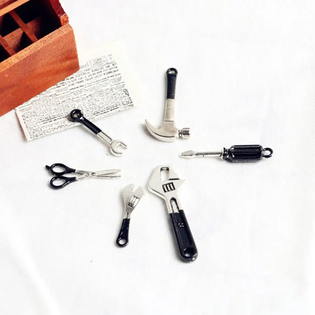 kit-de-ferramentas-em-miniatura-com-6-pecas-acessorios-em-liga-aderecos-de-layout-de-caixa-de-ferramentas-simulada-ornamento-decorativo-para-mesa-tema-mecanico-pequeno