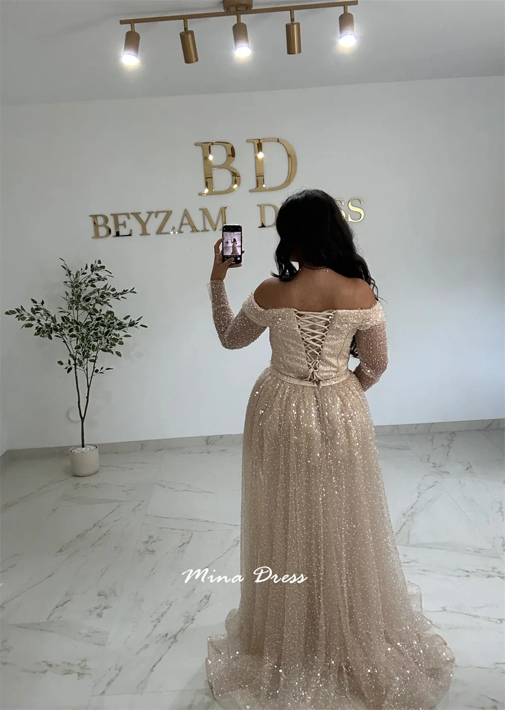 فساتين مينا ترتر للمناسبات الرسمية للمناسبات الخاصة فستان سهرة عربي فاخر أنيق مخصص بكتف واحد للحفلات الراقصة