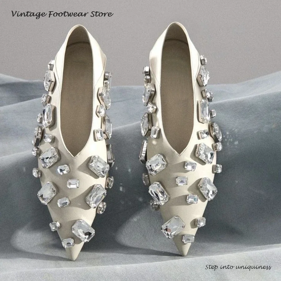 クリスタル装飾レザーバレエフラットホワイトポインテッドトゥフラットケバケバミュールファッションスリッポン宝石カジュアルシューズ