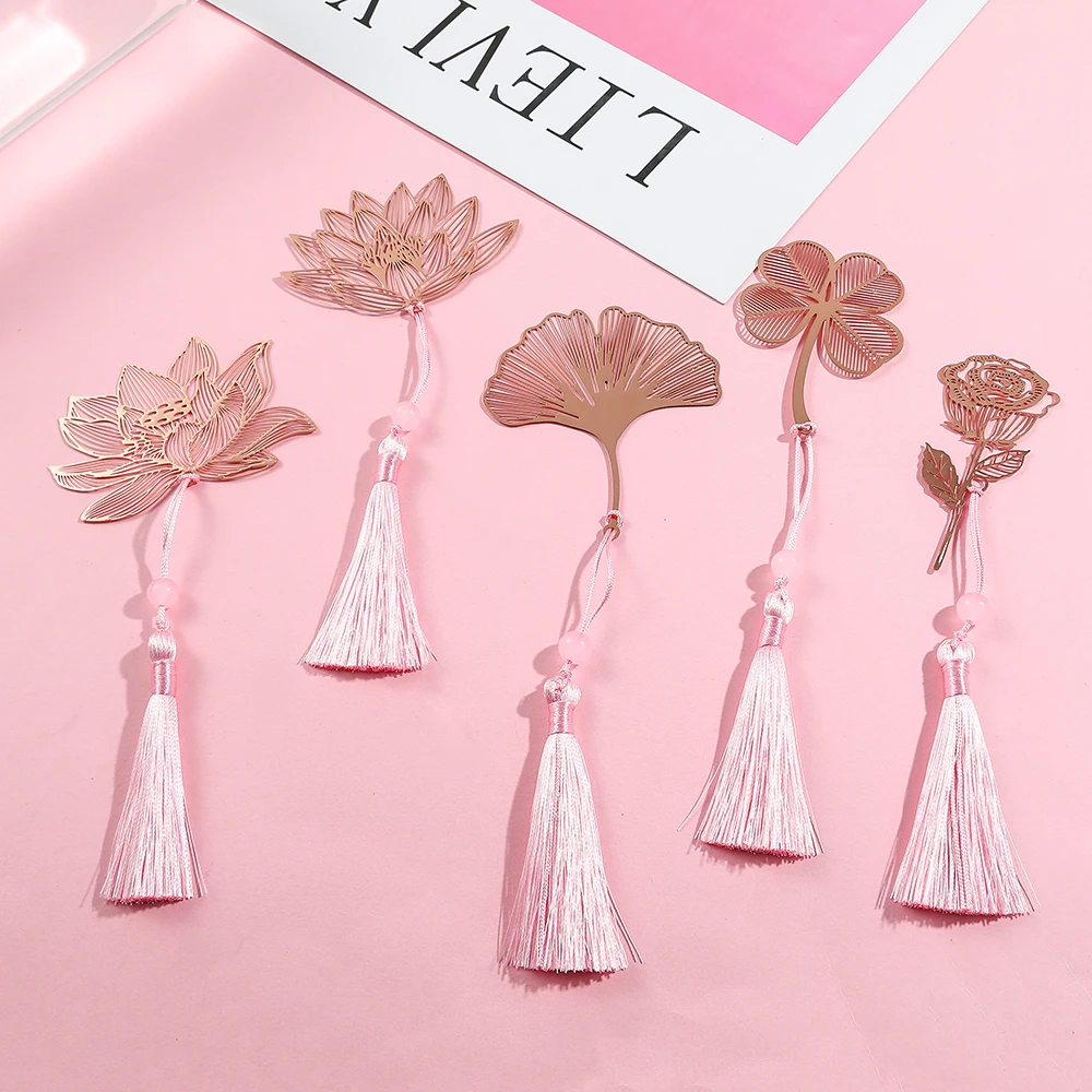 Maple Leaf Lotus Ginkgo Leaf Bookmark Exquisite Tassels Literary Bookmark Stationery Readings Tool for Bookworm Festival Gifts