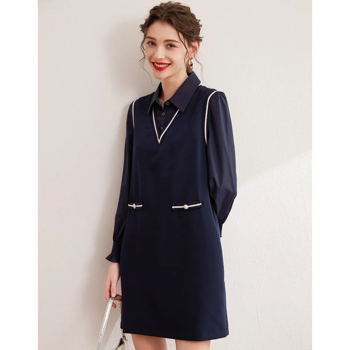 LOUISYAO collège Style faux deux pièces femmes robe 2025 printemps automne déplacements col rabat contrasté côté robe nouveau