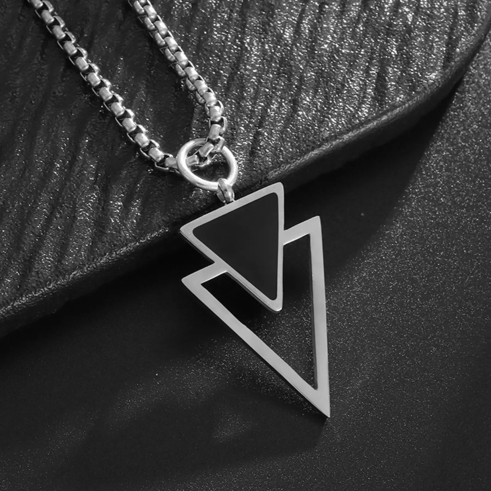 Geometrische Doppel-Dreieck Anhänger Halskette Edelstahl Modeschmuck Geschenk für Männer Frauen – Detail 3
