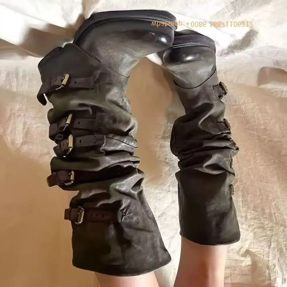 

Women's Retro Belt Buckle Round Toe Cowboy Boots Autumn 2026 Casual Knee-High Streetwear Pleated Western Knight Boots