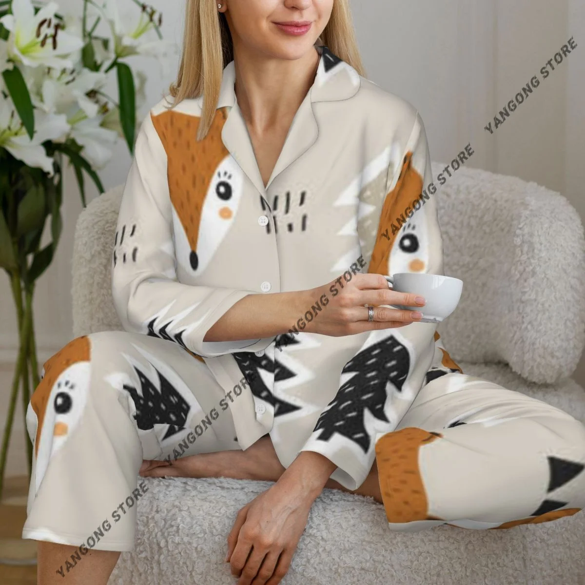 Foxes Fir Trees Pattern Womens Pajamas Loungewear Two-piece Sleepwear Button-Down Full Sleeve Long Pajamas Set