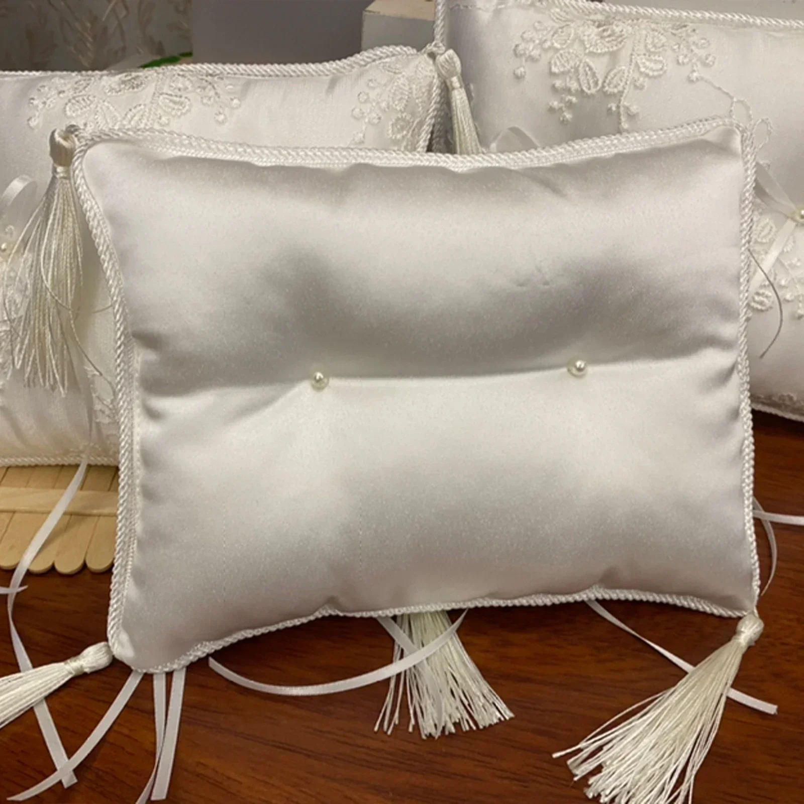 Ring Cushion Satin Filled Silk Cotton Rings Pallet Double Heart Fringe Pillow Romantic European For Wedding Party Ceremony
