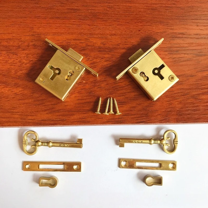 Classic Antique Brass Cabinet Drawer Case Box Lock With Scepter Key