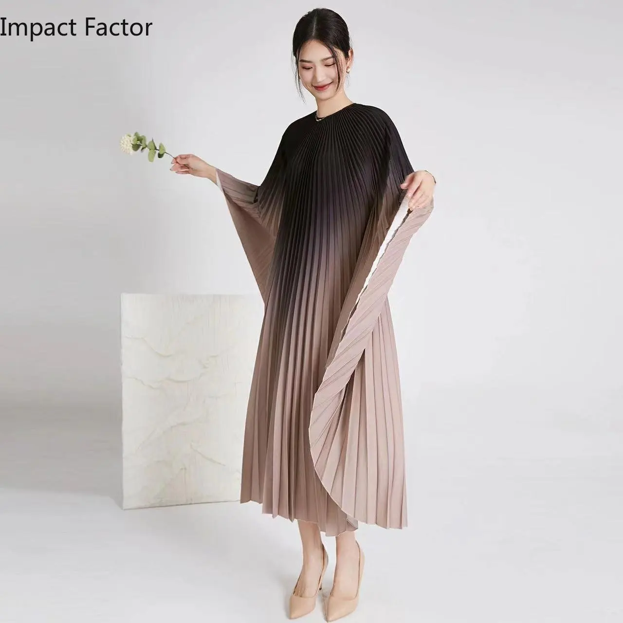 Pleated Dress Light Luxury Dress Temperament High-end Sense Print Loose Bat Sleeves Miyake Pleated Long Skirt 2024  Clothing