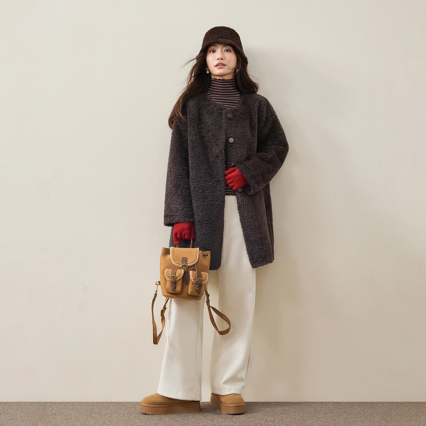 SENTUBILA Women's Faux Fur Coat Winter Loose Warm Long Sleeve Jacket 2026 Casual Simple Outerwear with Crossbody Bag W64PD8286