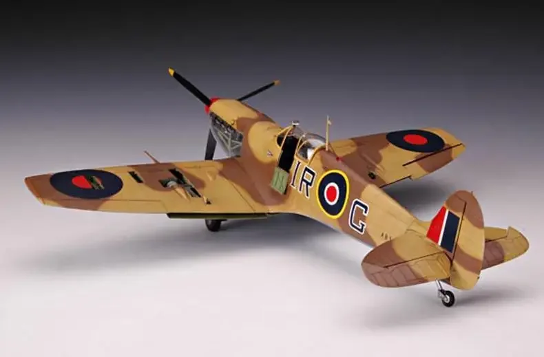 Trumpeter 02412 1/24 Spitfire Mk.VB/Trop plastic modelbouwset