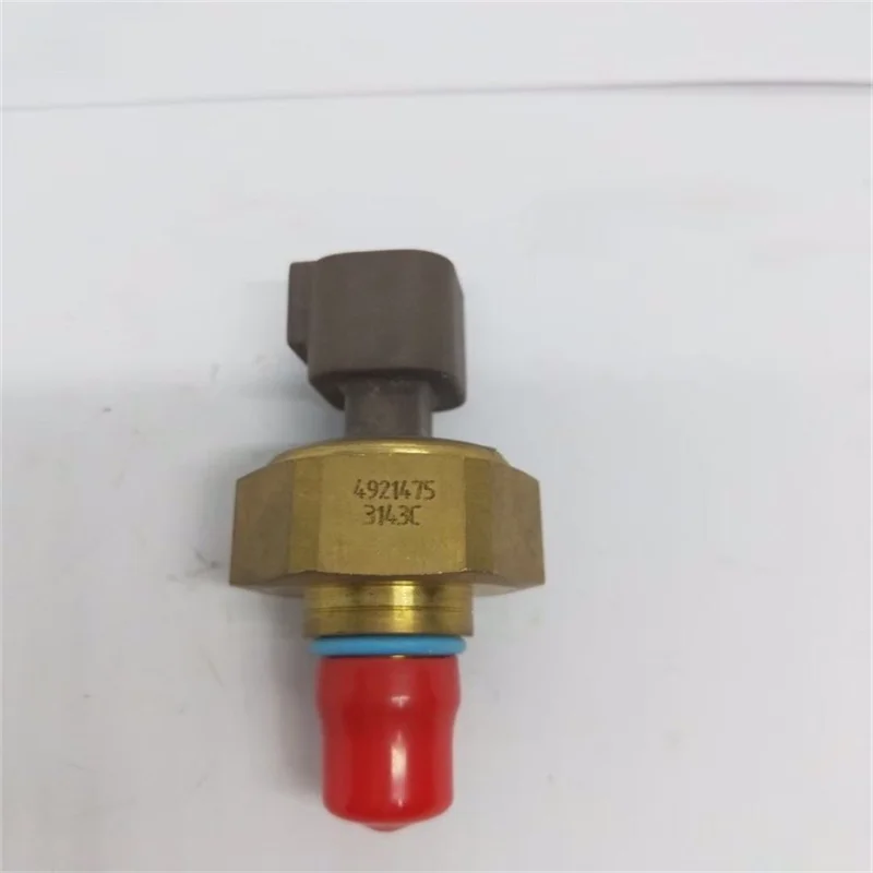 Cummins QSX15 ISX15 QSX ISX diesel engine spare parts oil pressure sensor 4921475 3417185 3331230 3331231