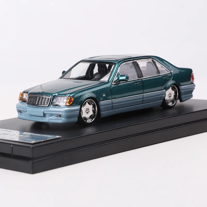 

STREET WEAPON 1:64 W140, литая под давлением модель автомобиля из сплава, ограниченная серия 499