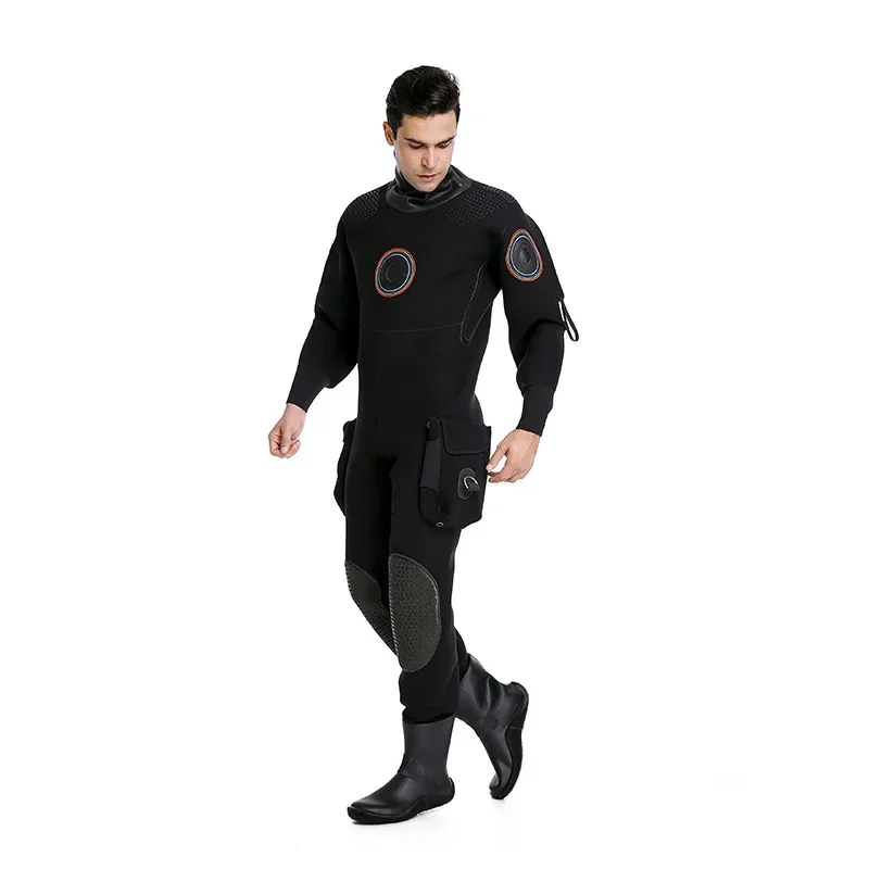 High-end  one-piece  warm and comfortable dry diving suit for water operations