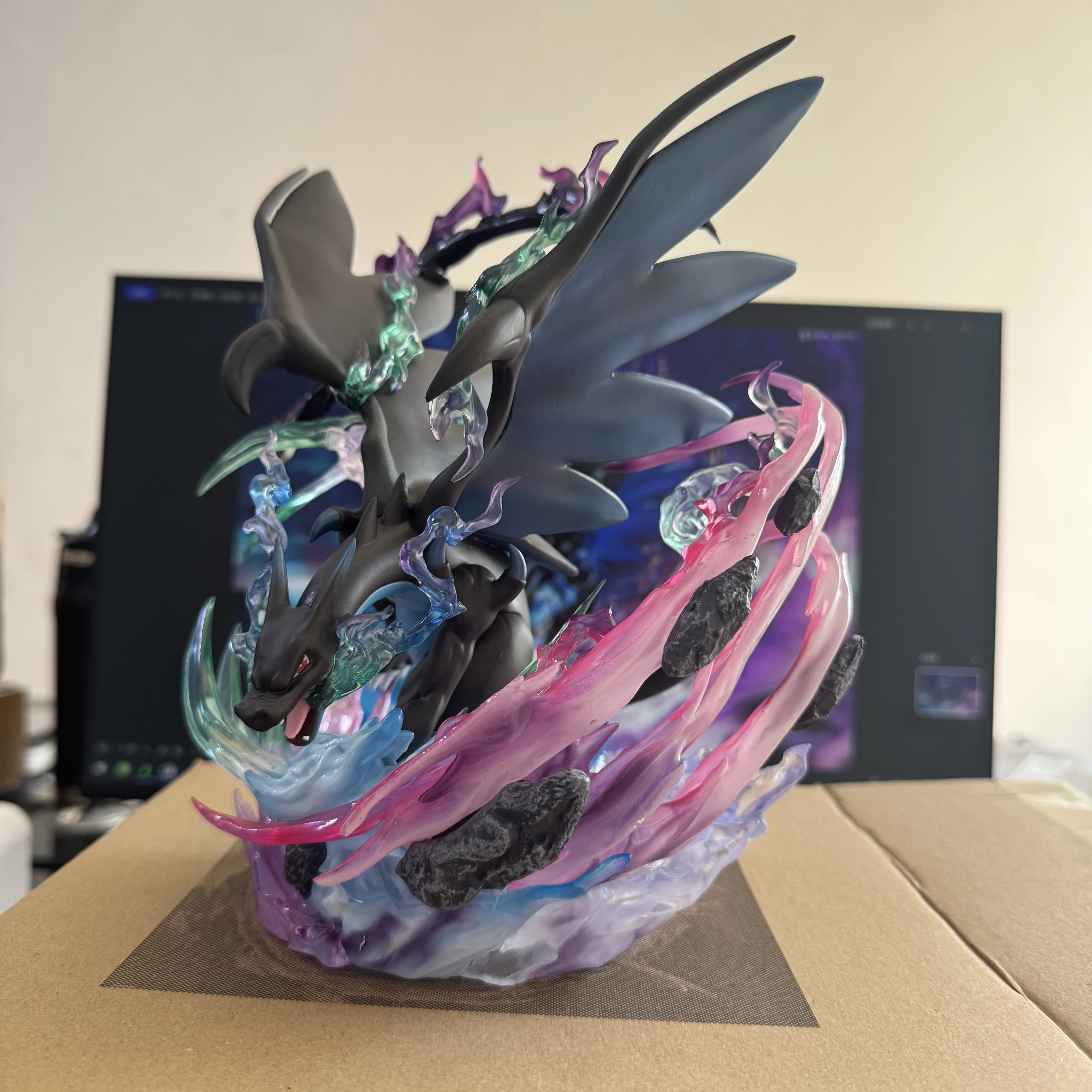 fantasy-studio-charizard-x-anime-gk-model-figurine-trendy-toy-statue-merchandise-table-decoration-birthday-gift-popular