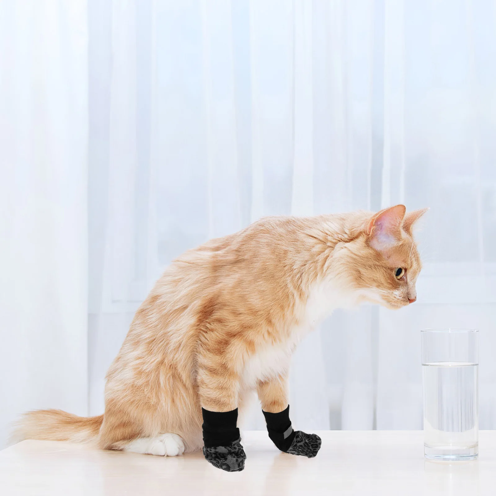 4 قطع من الجوارب المضادة للانزلاق للحيوانات الأليفة للكلاب والقطط - حماية بمقبض غير قابل للانزلاق - أرضية خشبية صلبة هادئة للاستخدام الداخلي والخارجي - مقاس متوسط كبير #1