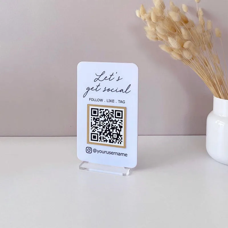 علامة أكريليك لرمز الاستجابة السريعة للوسائط الاجتماعية قابلة للتخصيص للشركات الصغيرة، تصميم عصري مثالي لإنستغرام فيسبوك مع الحد الأدنى