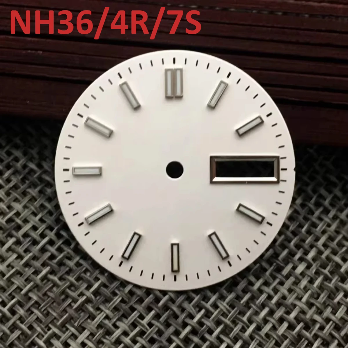 

28.5mm NH36 Watch Dial Double Date Watch Faces with Green Luminous Modification Parts for NH36/4R/7S Movement