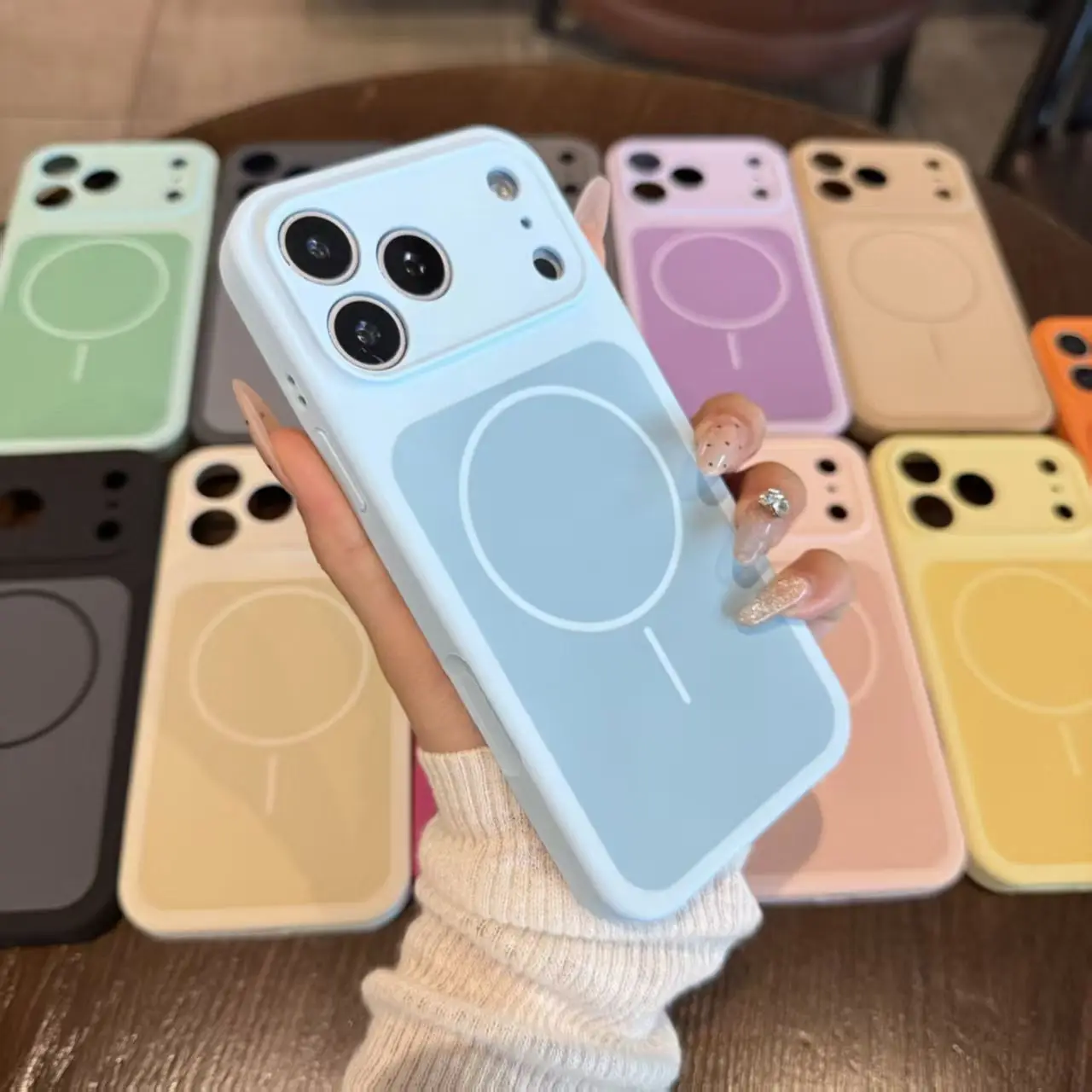 

Liquid silicone dual-color lens-protecting phone case supports magnetic charging for iPhone 17 Pro Max 17 16 15 14 13 series