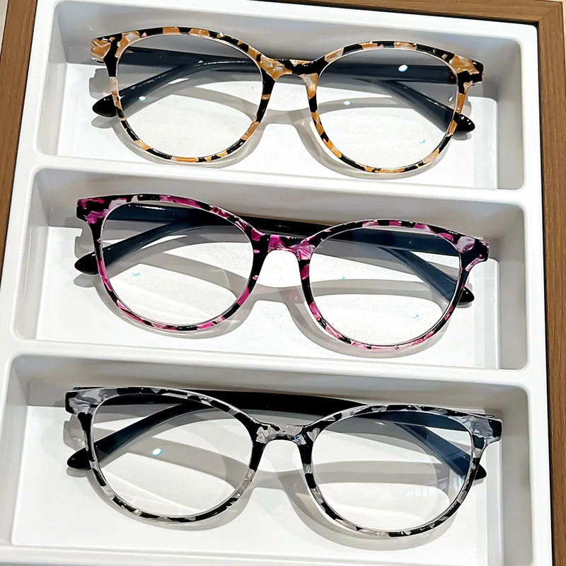 Ultraleichte Anti-Blaulicht-Lesebrille für Damen, modische bedruckte hochauflösende Lesebrille + 100 bis + 400 – Detail 2
