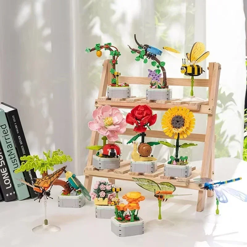 Flower and Insect Building Blocks Set, Insect Succulent Bouquet Ornament,Creative Gifts Toys for Kids Adults Boys Girls