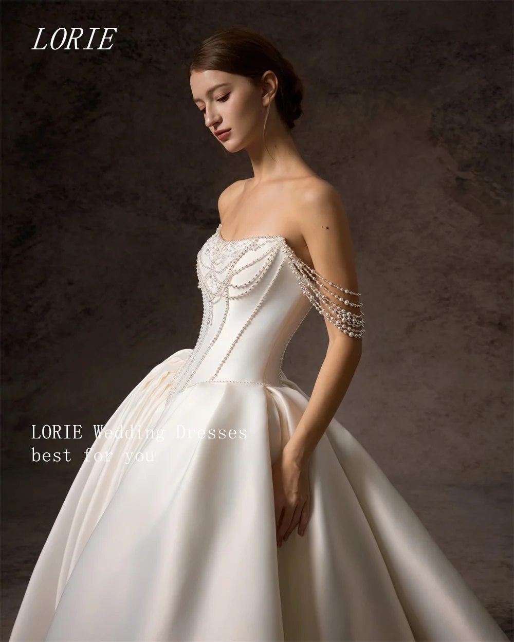 LORIE فستان زفاف فاخر على شكل حرف A بأربطة بدون حمالات فساتين زفاف دانتيل مطرز بالخرز بدون أكمام ثوب زفاف مخصص 2026