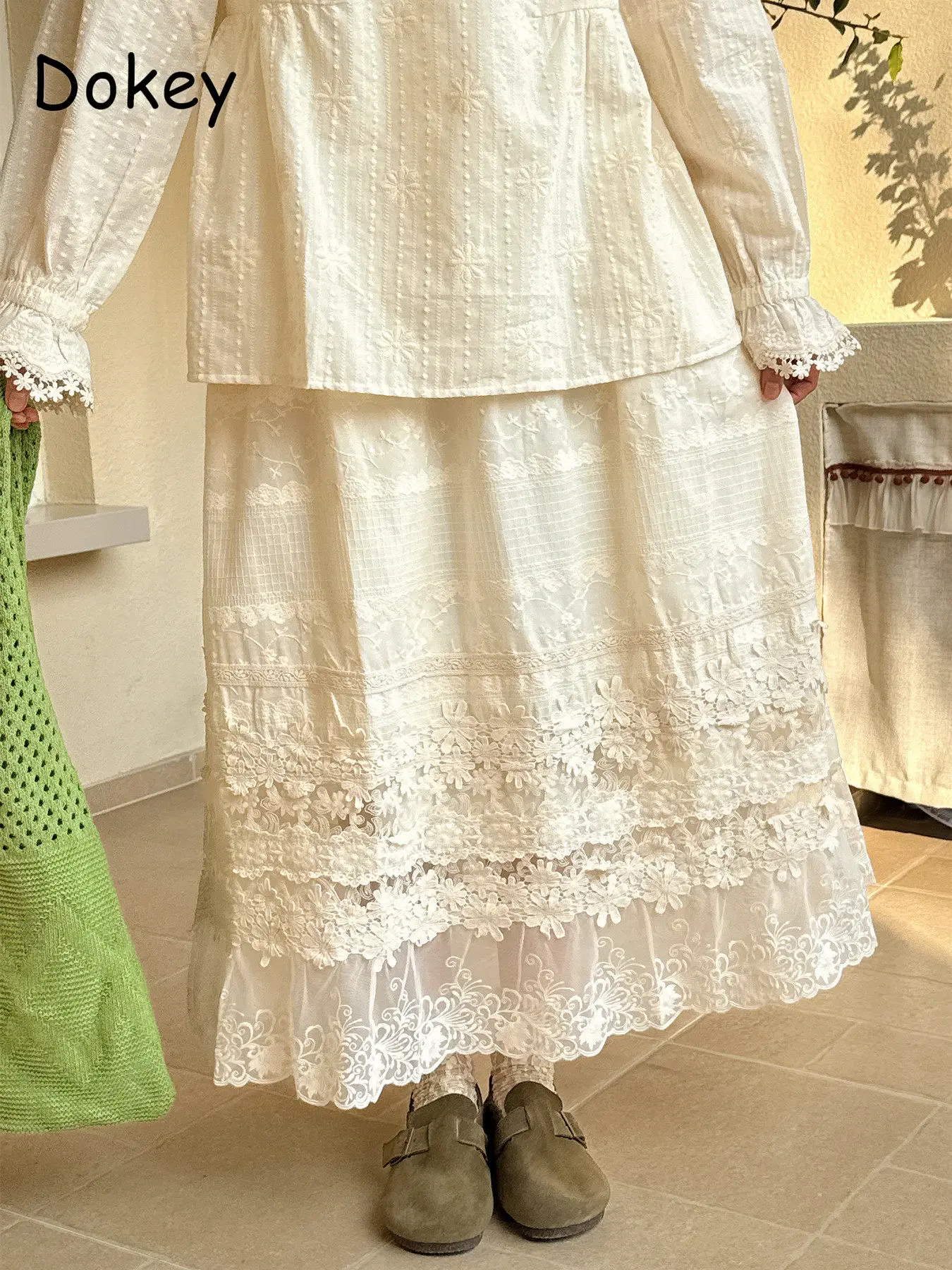 

Vintage Lace Patchwork Cotton Linen Long Skirt Women Japanese Mori Girl High Waist Pleated Boho Skirt Casual A-line Beach Skirt