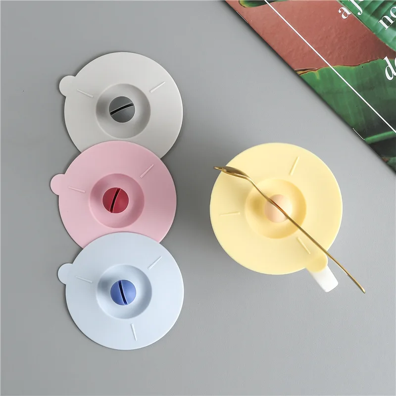 Silicone Mug Cover Food Grade Anti-dust Silicone Hot Cup Lids with Spoon Holder Dustproof Suction Cover Tea Coffee Lid  10cm