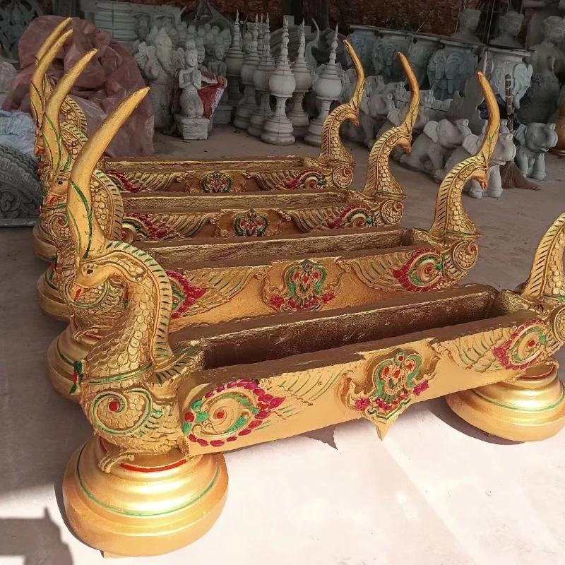 

Dai characteristic temple burning incense table, Thai style, leading Buddha front ornament