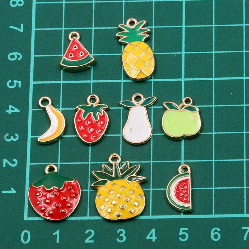 10 pz 9 stili lega di metallo goccia olio pera Banana anguria mela Charms ciondolo frutta per fai da te braccialetto collana creazione di gioielli