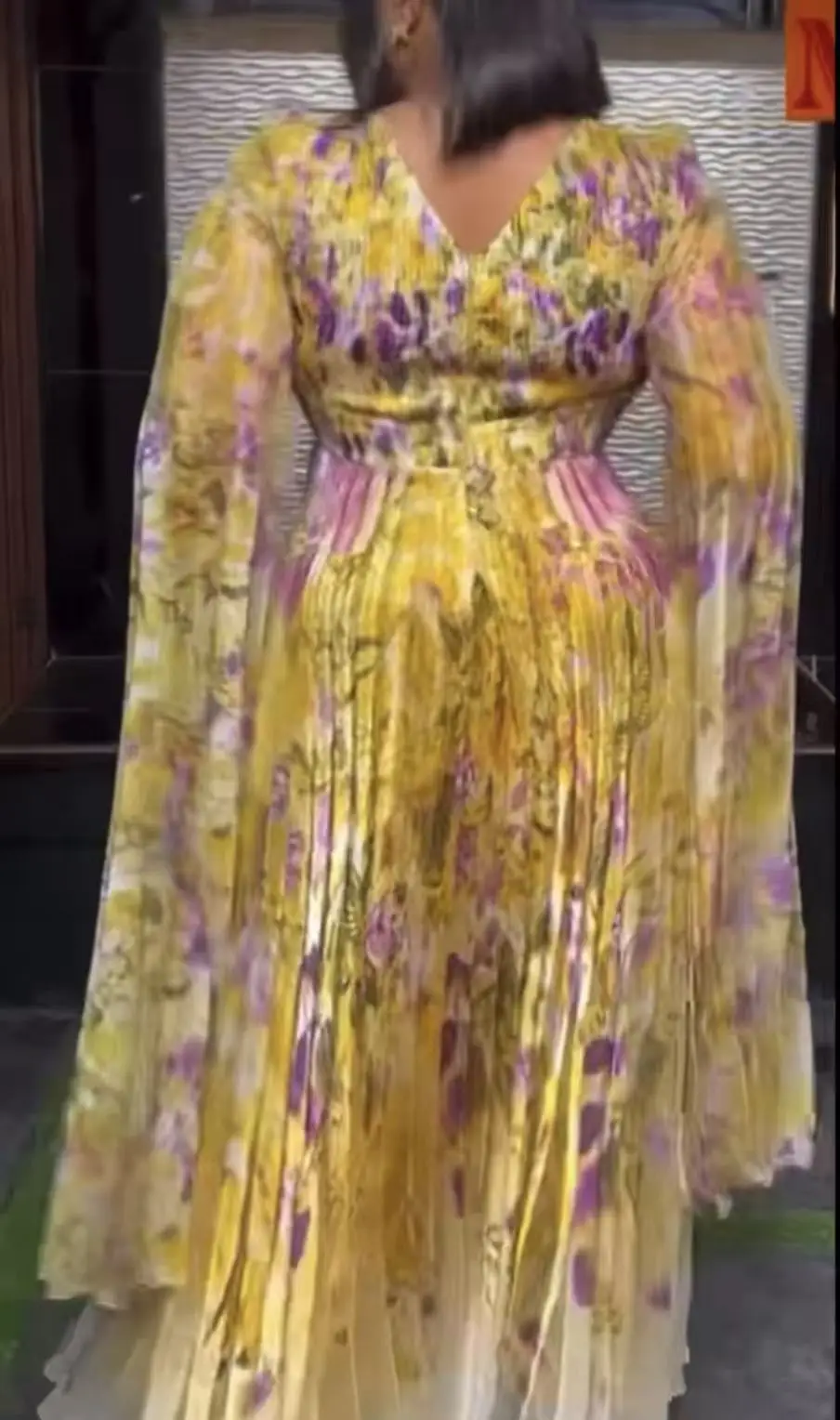 مياكي الأفريقية فستان أنيق المرأة الخريف مزاجه الجديد المشاهير الخصر موضة فستان طويل الملابس النسائية 2025 الخريف جديد