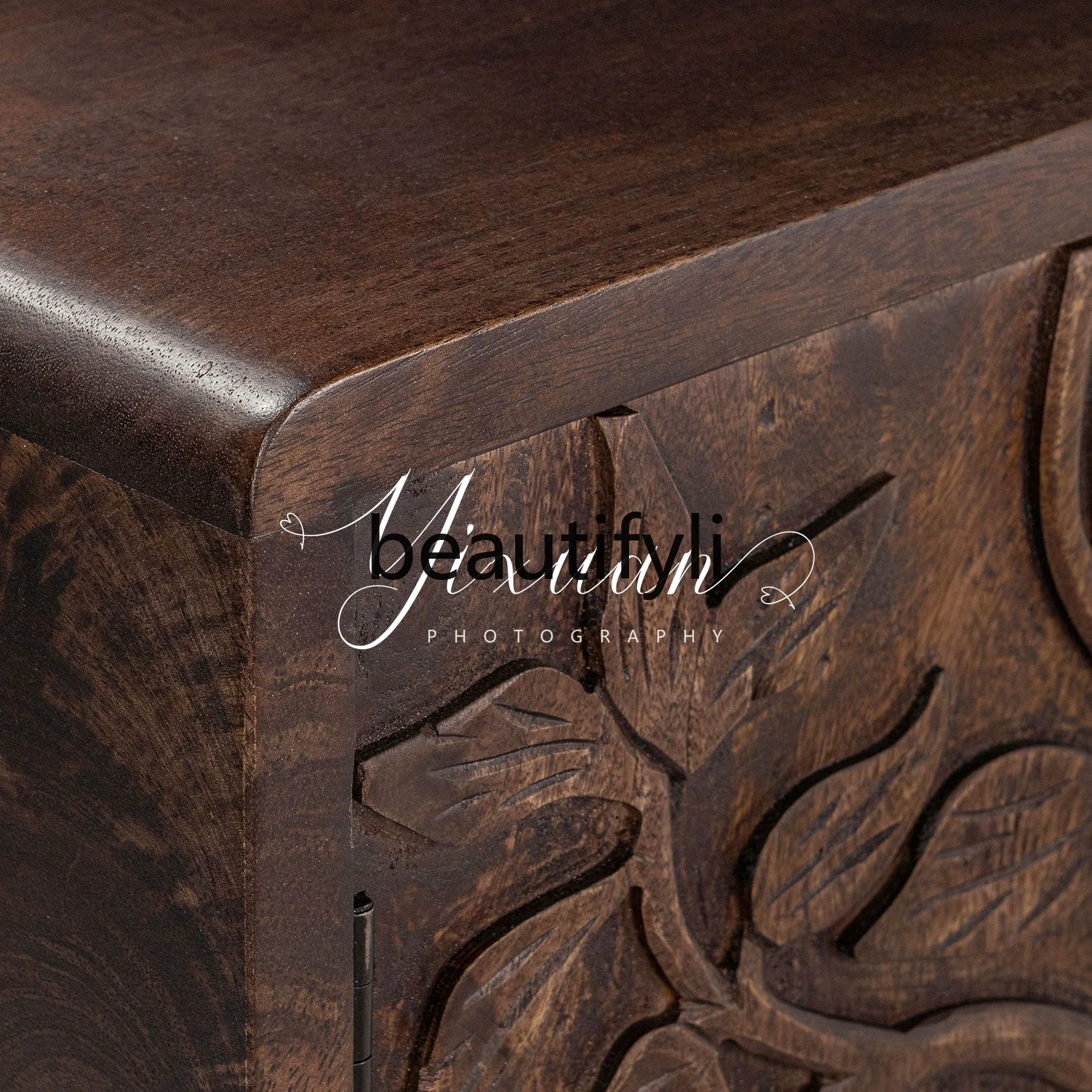 

53French retro solid wood carving flower living room locker dining room cabinet high-end furniture can be customized