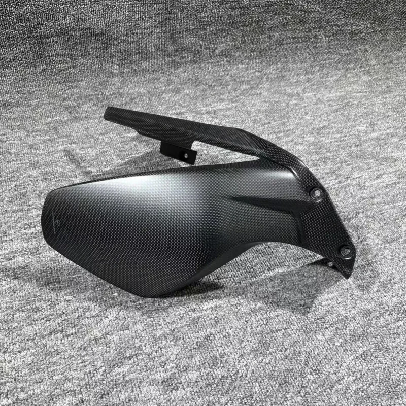 

Hot selling For 2020 2021 2022 2023 3K 100% Dry Carbon Fiber Motorcycle Accessories