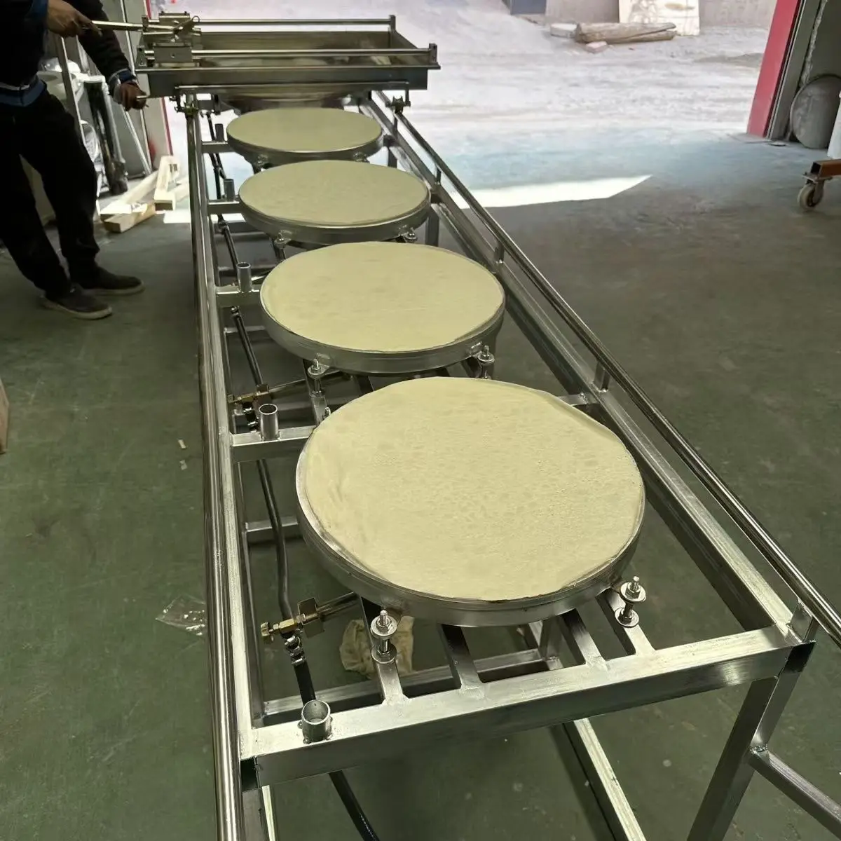 High Quality New Semi-automatic Push-pull Pancake Machine Imitation Manual Stall New Pancake Fruit Machine Shandong Pan-fried