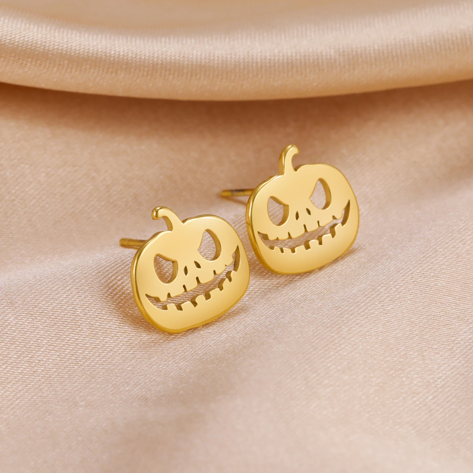 HIPEE Halloween Pumpkin Ghost Stud Earrings for Women Monster Ghost Pumpkin Skull Stainless Steel Earrings Halloween Jewelry