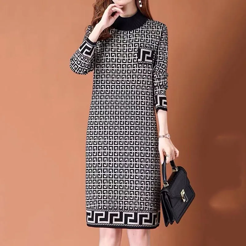 New Retro Long Knitted Dress Autumn Winter Warmth Wool Skirt Slim Korean Long Sleeves Grace Female Fashion Pullover Dresses 6XL