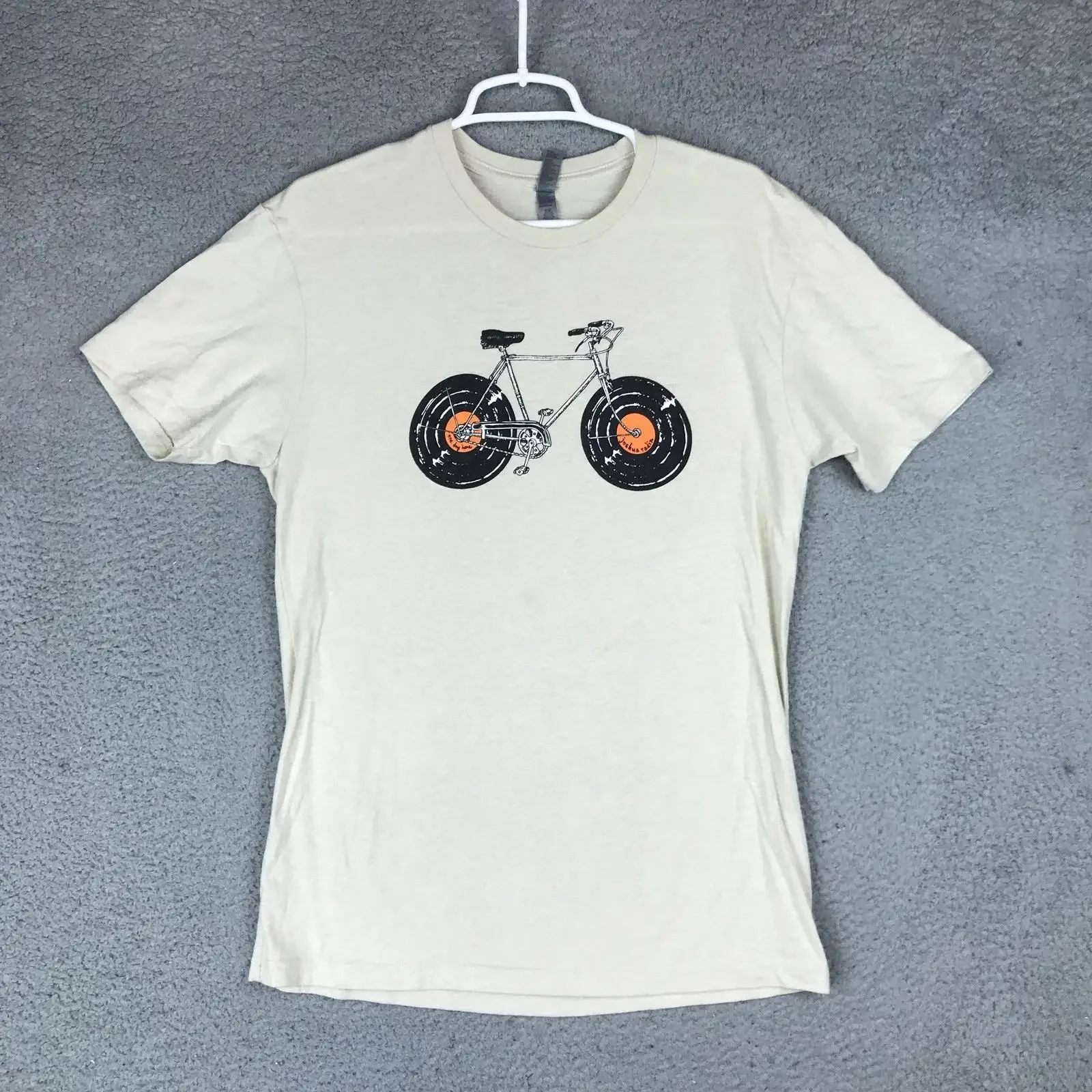 Joshua Radin T-Shirt Herren Medium Weiß One Day Home Tour 2025 Fahrrad-Bild 1 von 4 Vintage Waschung Vielseitig Dehnbar Stilvoll