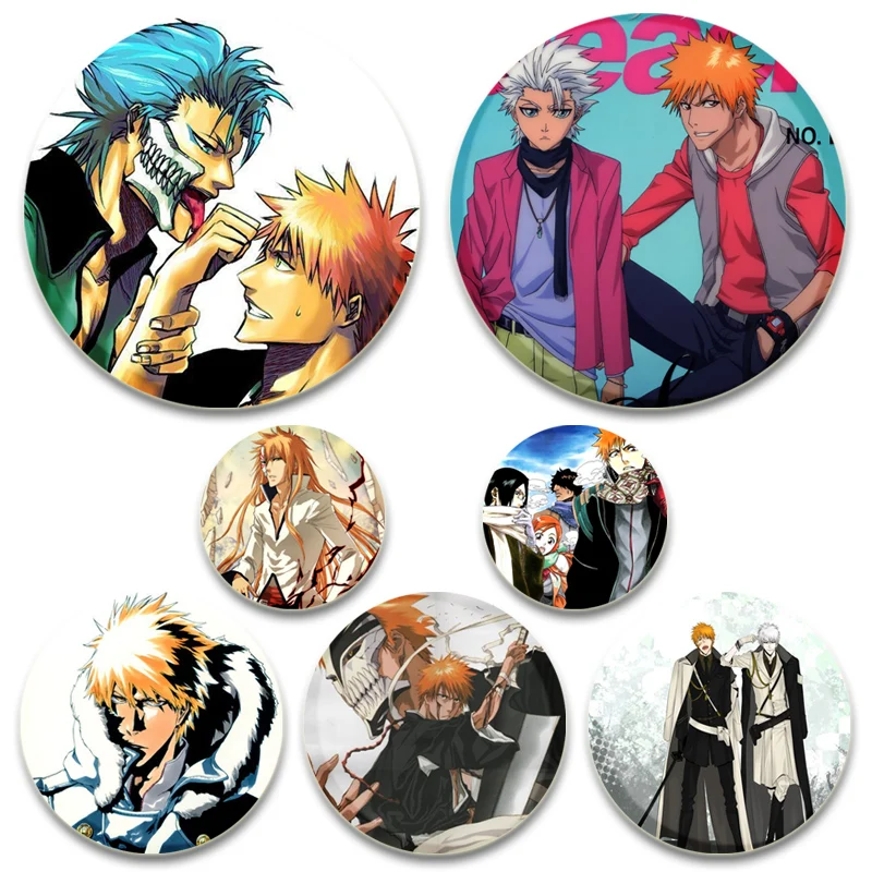 

Anime Bleach Brooches Cartoon Figure Kurosaki Ichigo Ichimaru Gin Badge Button Pins Cosplay Souvenir Toy Cute Fans Gifts