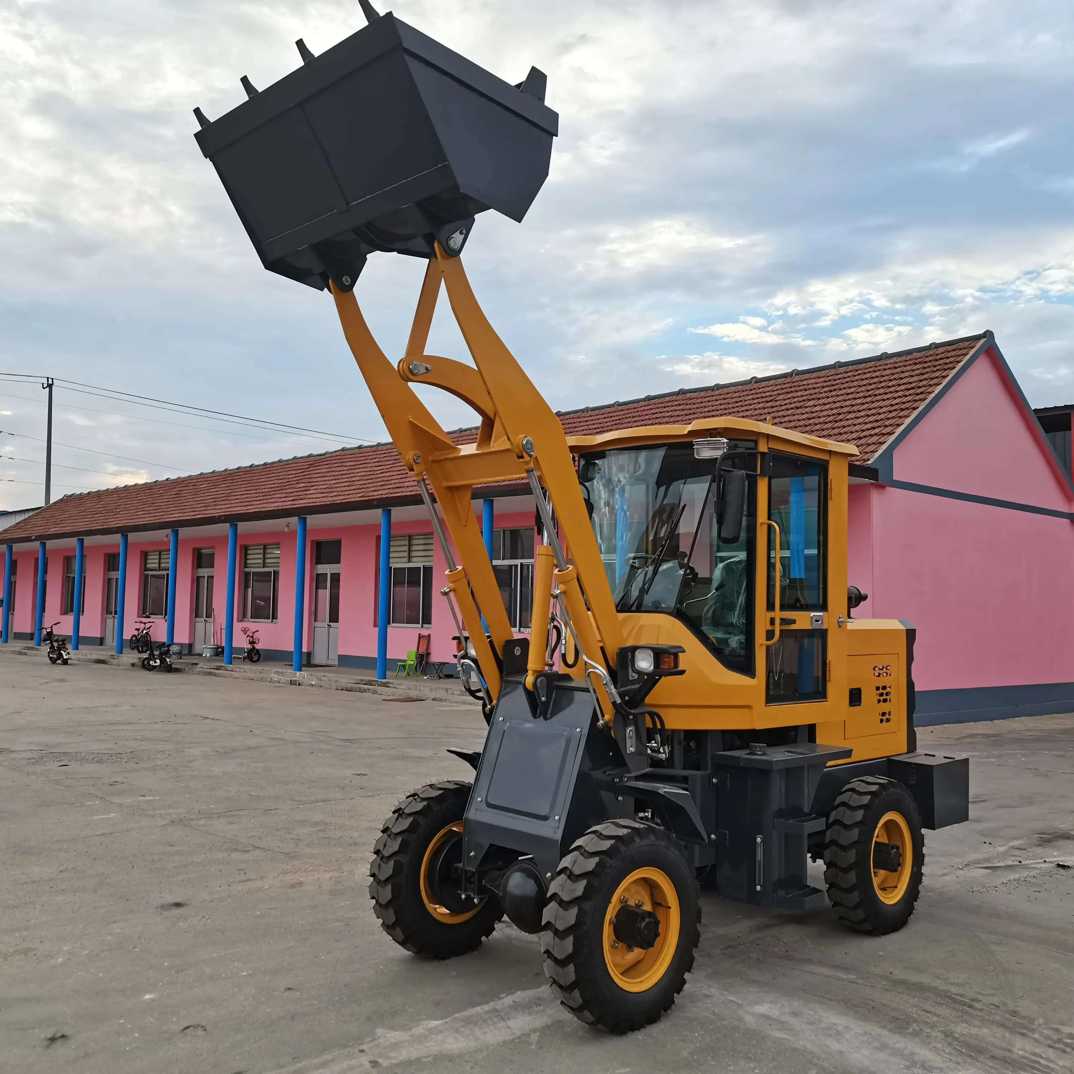 

Китайский дешевый фермерский телескопический погрузчик с подъемным рычагом сельскохозяйственный телескопический погрузчик телескопический погрузчик