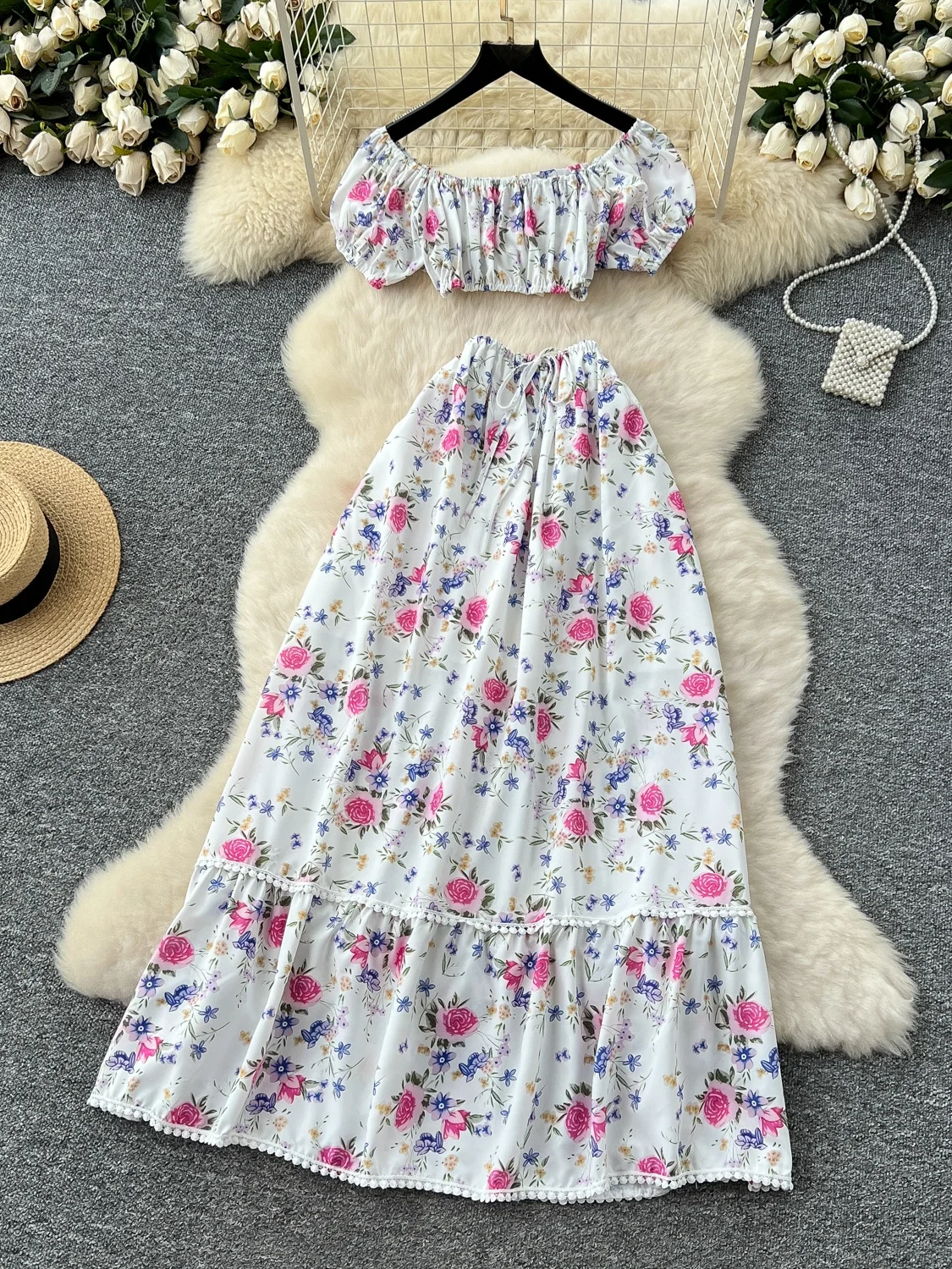 

Summer Floral Print Blouse with Lace Hollow out Design High Waist f Skirt Bubble Sve Casual Wear for Young Women