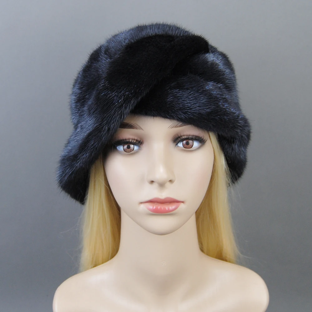 2024 Fashion Hot Sale Russian Fur Hat Winter Warm Natural Mink Fur Hats for Women Classic Luxury Caps Earflap Bomber Hat