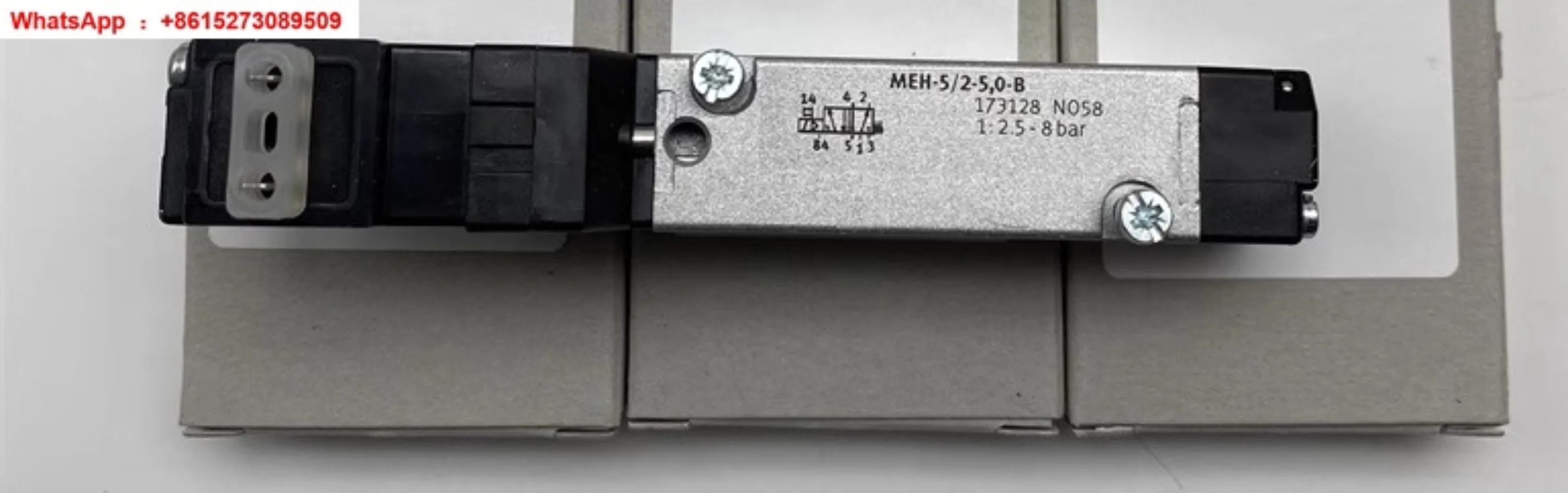 

Остров клапана, пластина полутрубки, электромагнитный клапан MEH-5/2-5-B 173128, подлинный