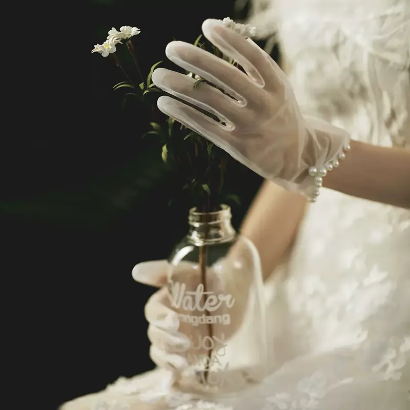 Elegant Bridal Gloves Short Wedding Bridal Gloves with Pearls 2024 New Arrival